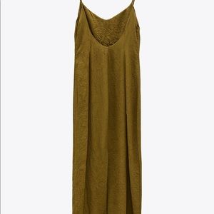 NWT Women’s Zara Wrinkle Look Dress Olive Size Medium 6929/222